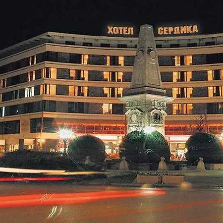 فندق Serdika 3*