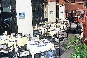 Serdika فندق